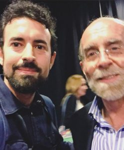 Álvaro Martínez, autor de las fotografías, junto a Enrique de Vicente