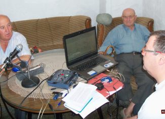 De izquierda a derecha, Miguel Pereira, Alberto Guzmán y Juan Pereira durante la emisión de "Misterio Directo" en el lugar de las apariciones de los primeros rostros. Año 2011 (c)A.Guzmán