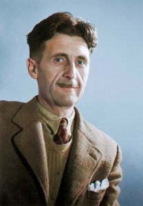 En la Navidad de 1936, George Orwell fue a visitar a su amigo Henry Miller a París con una idea muy clara: «Voy a matar fascistas porque alguien debe hacerlo». Faltaban cuatro días para que el genial autor de «Rebelión en la granja» y « 1984» se enrolara como brigadista para combatir contra los franquistas en la Guerra Civil española. Miller, que no estaba en absoluto interesado en lo que acontecía en España, llegó a decirle a Orwell que su viaje era «una idiotez», tanto como su sentido de la obligación de matar a otras personas para salvar al género humano de muertes peores y más injustas. Pero nada pudo cambiar en su determinación.