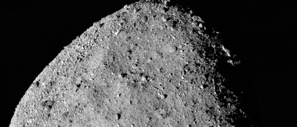 Bennu, el asteroide cercano a la Tierra que ha revelado azúcares esenciales para la vida.