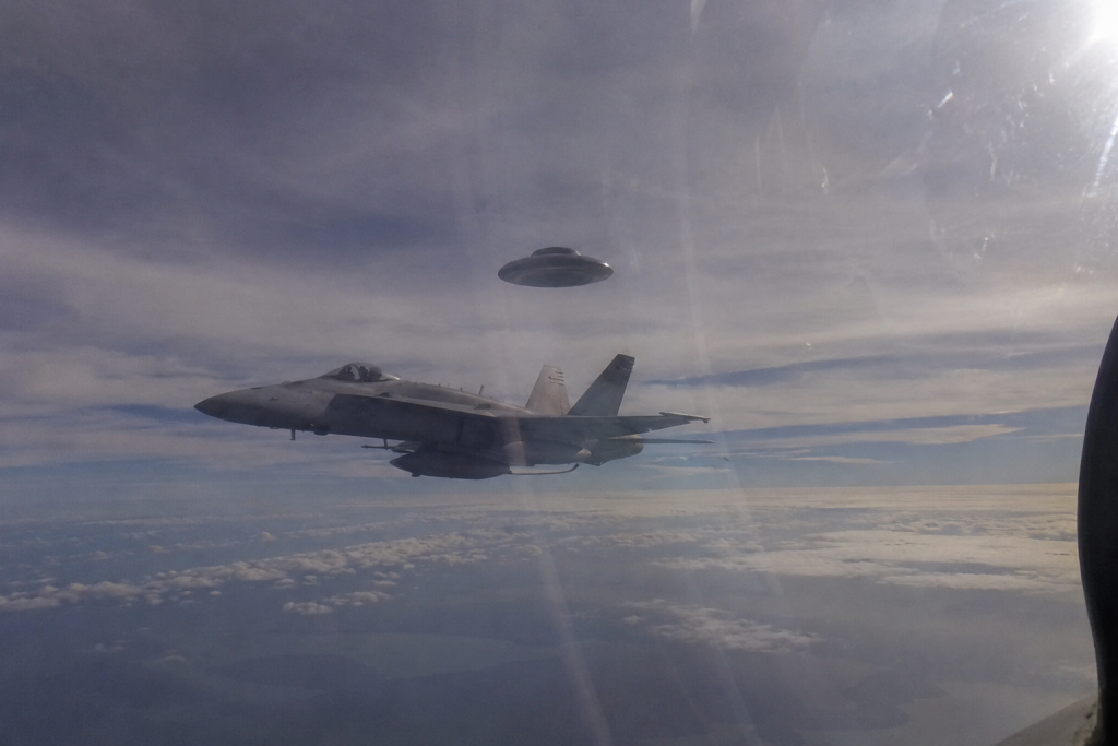 Recreación de un encuentro aéreo entre un avión de combate y un objeto aéreo no identificado (UAP). La escena evoca los numerosos incidentes registrados por pilotos militares en los que se han observado objetos de características y comportamiento aún no explicados.